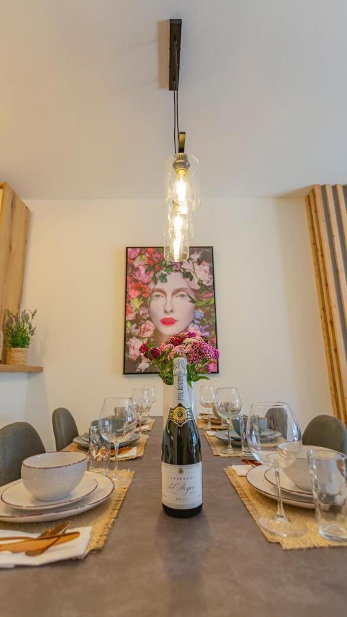 New Delux Green Garden Apartment With Hotube **** Split Exterior photo